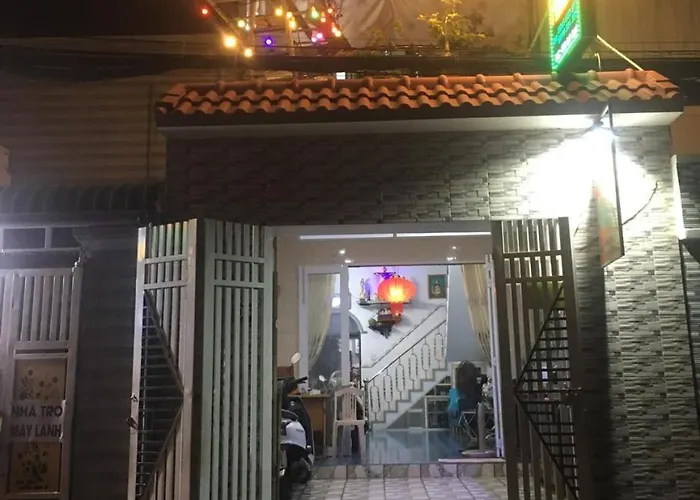 Phương Anh Nhà khách